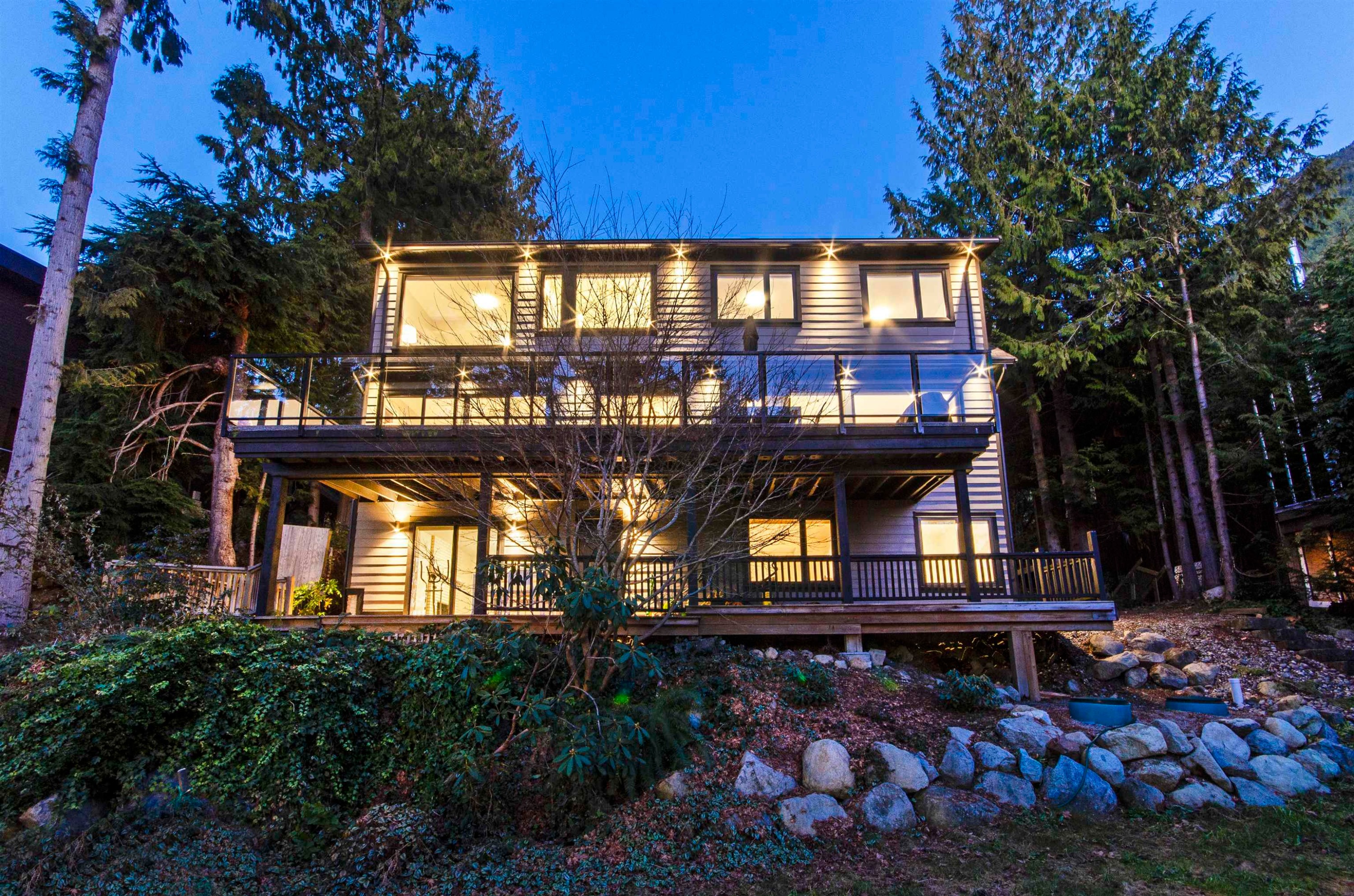 130 Oceanview Place, Lions Bay, BC