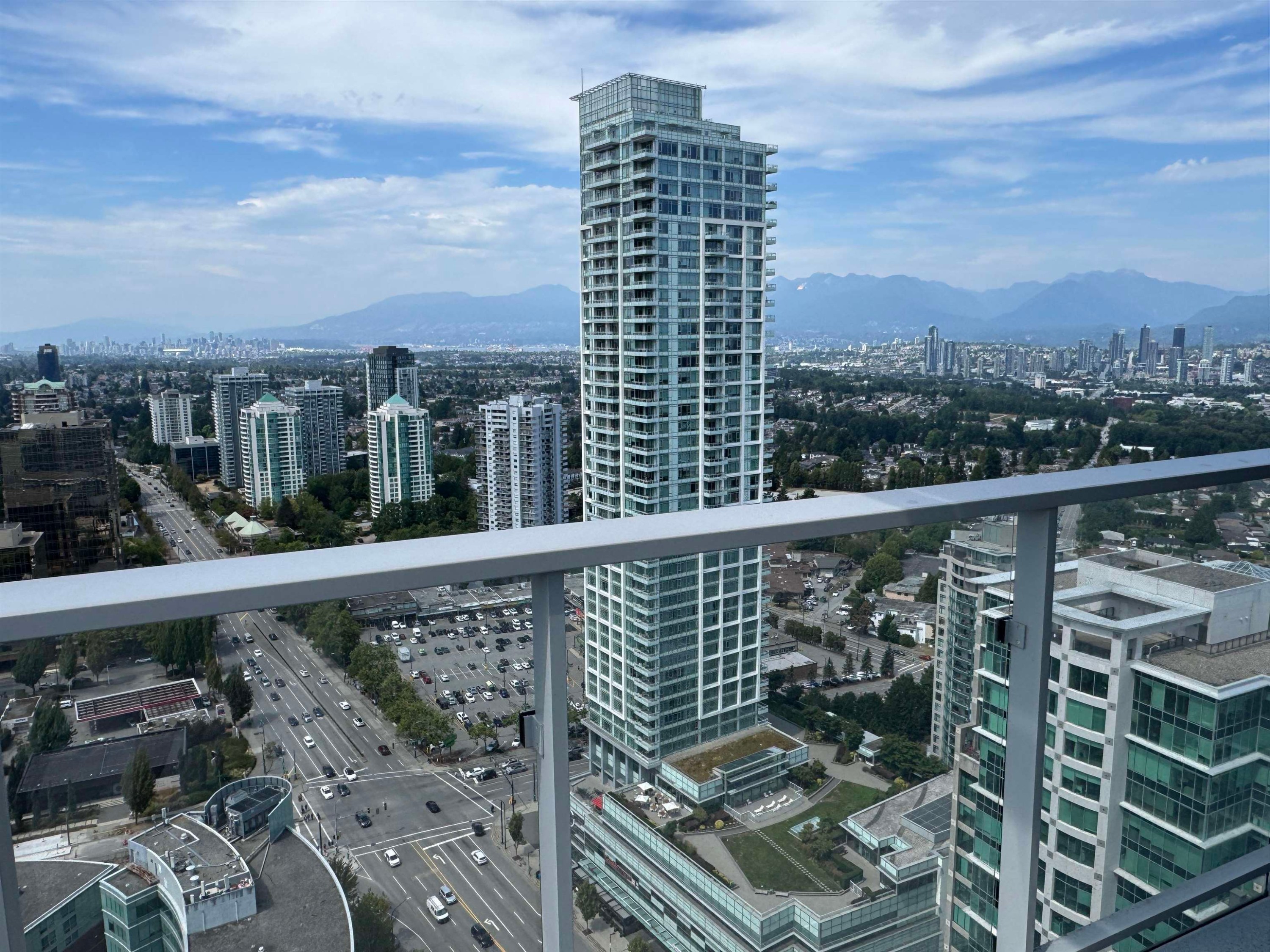 3304-6000 Mckay Avenue, Burnaby, BC