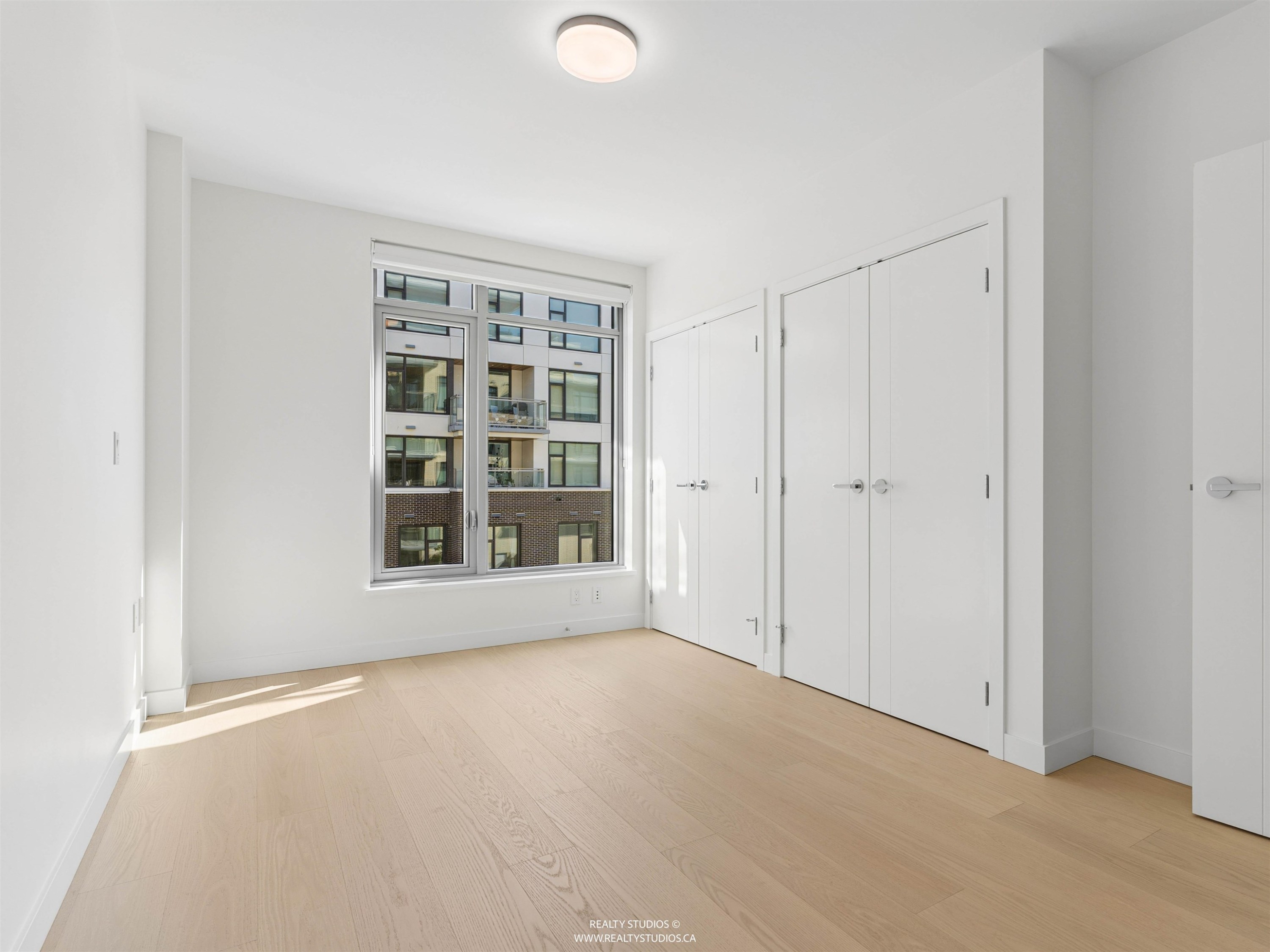 302-777 Harbour Way, North Vancouver, BC