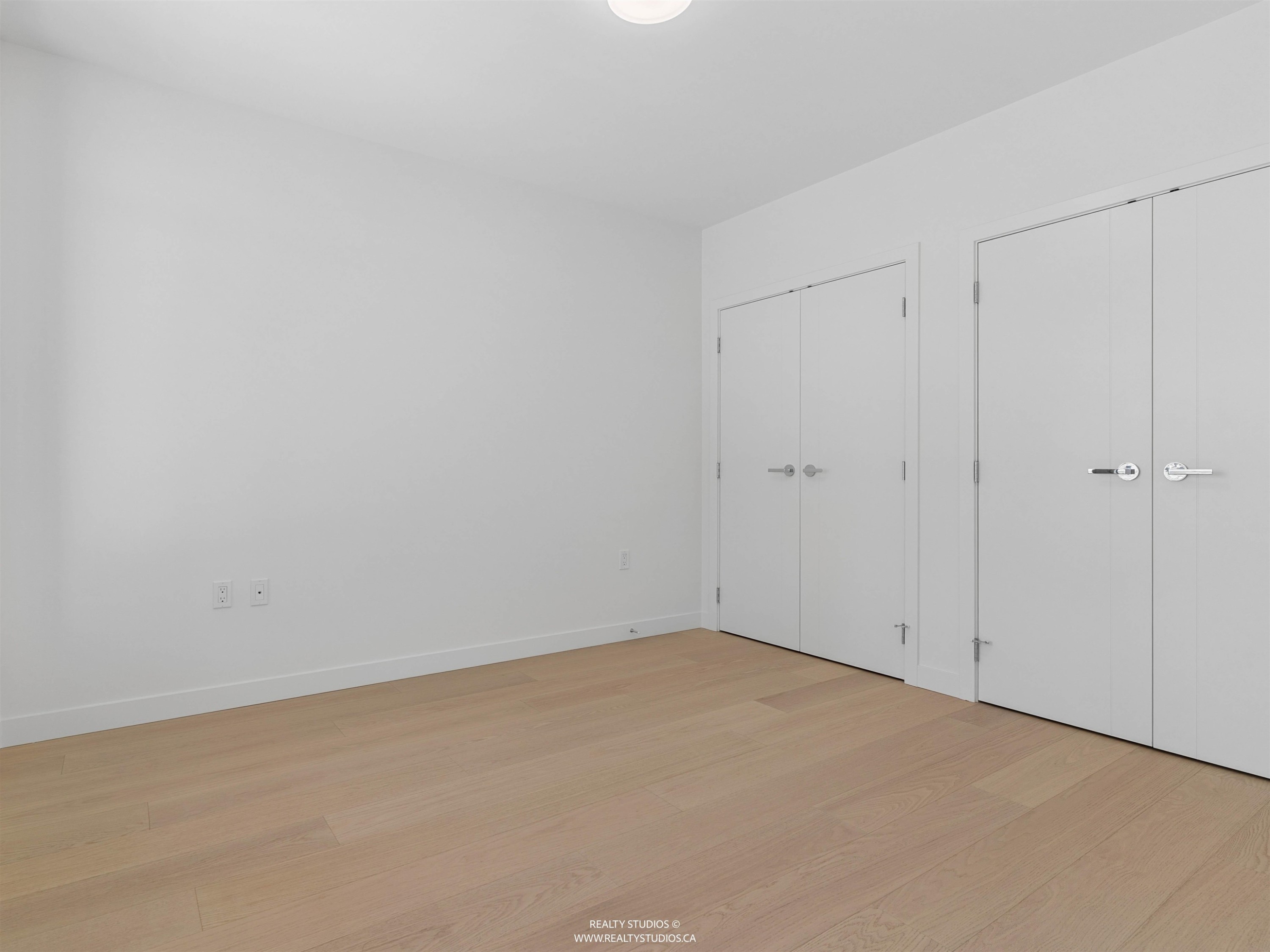 302-777 Harbour Way, North Vancouver, BC