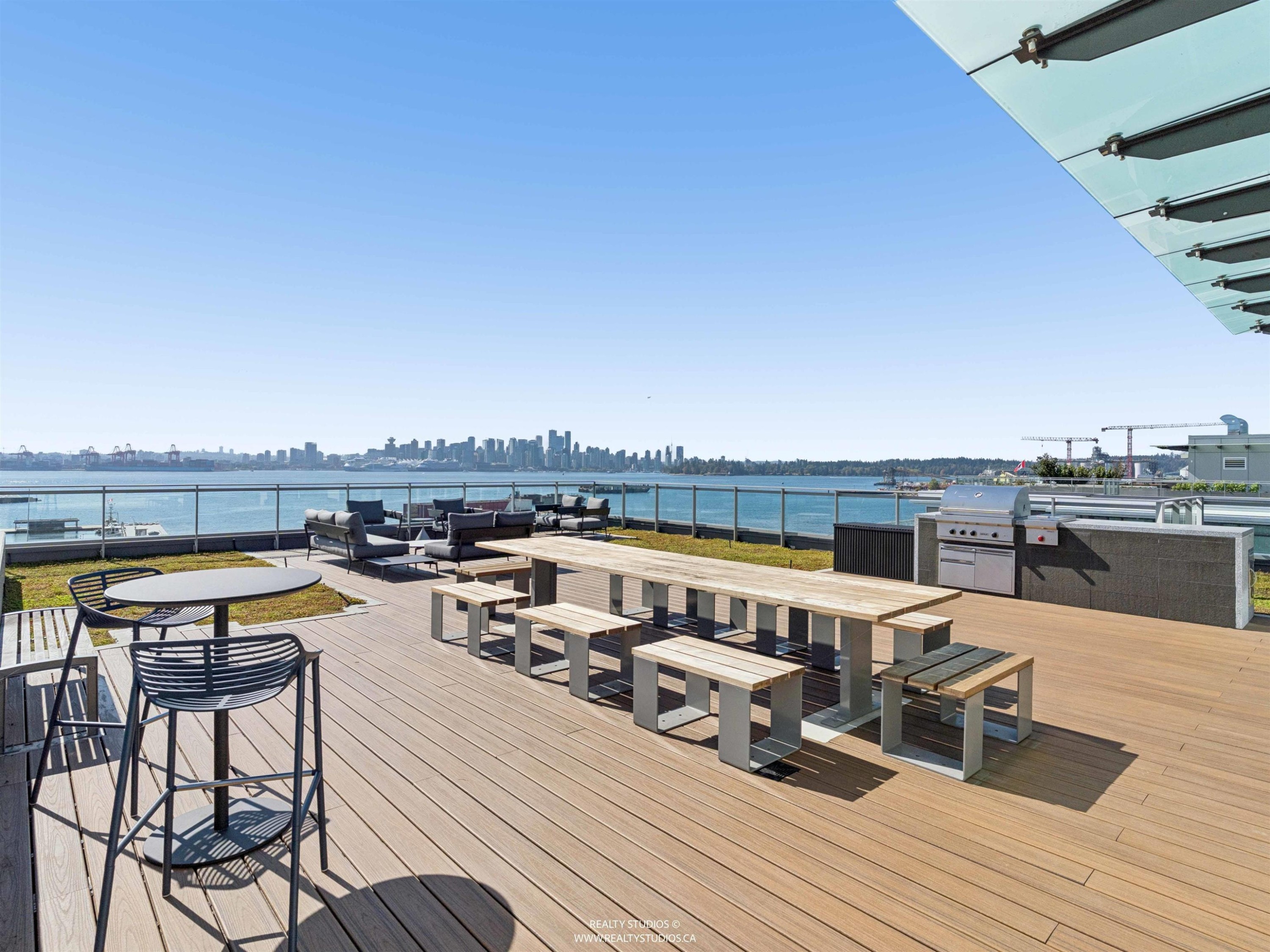 302-777 Harbour Way, North Vancouver, BC