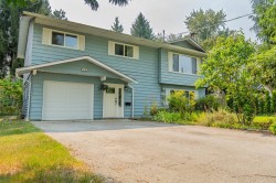 1544 Robertson Avenue  Port Coquitlam, BC V3B 1E1