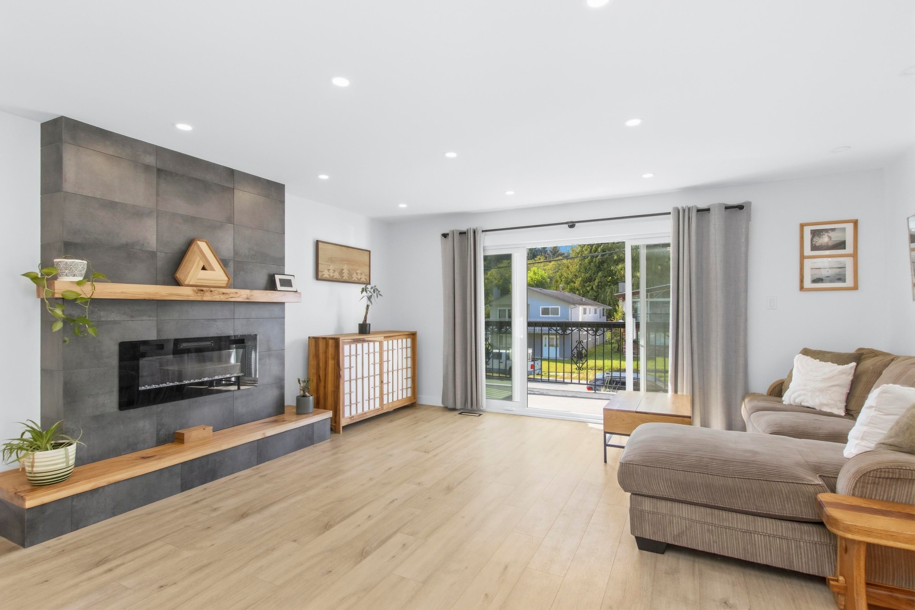 38012 Fifth Avenue, Squamish, BC