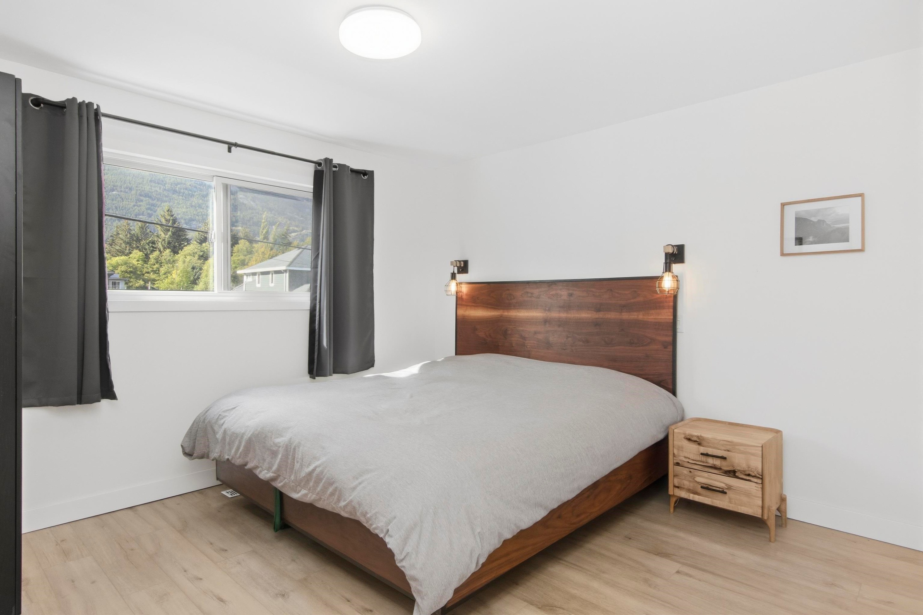 38012 Fifth Avenue, Squamish, BC