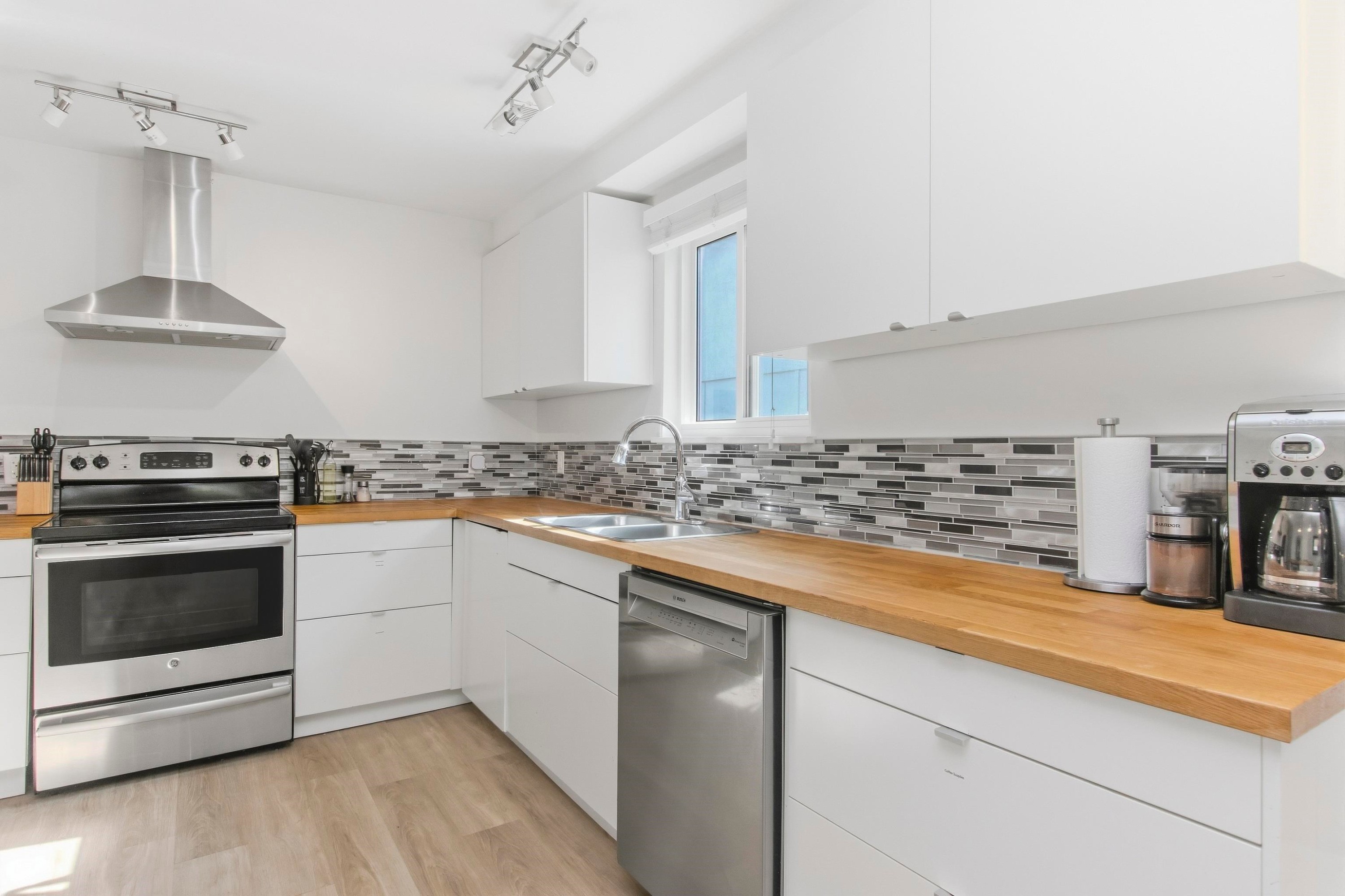38012 Fifth Avenue, Squamish, BC