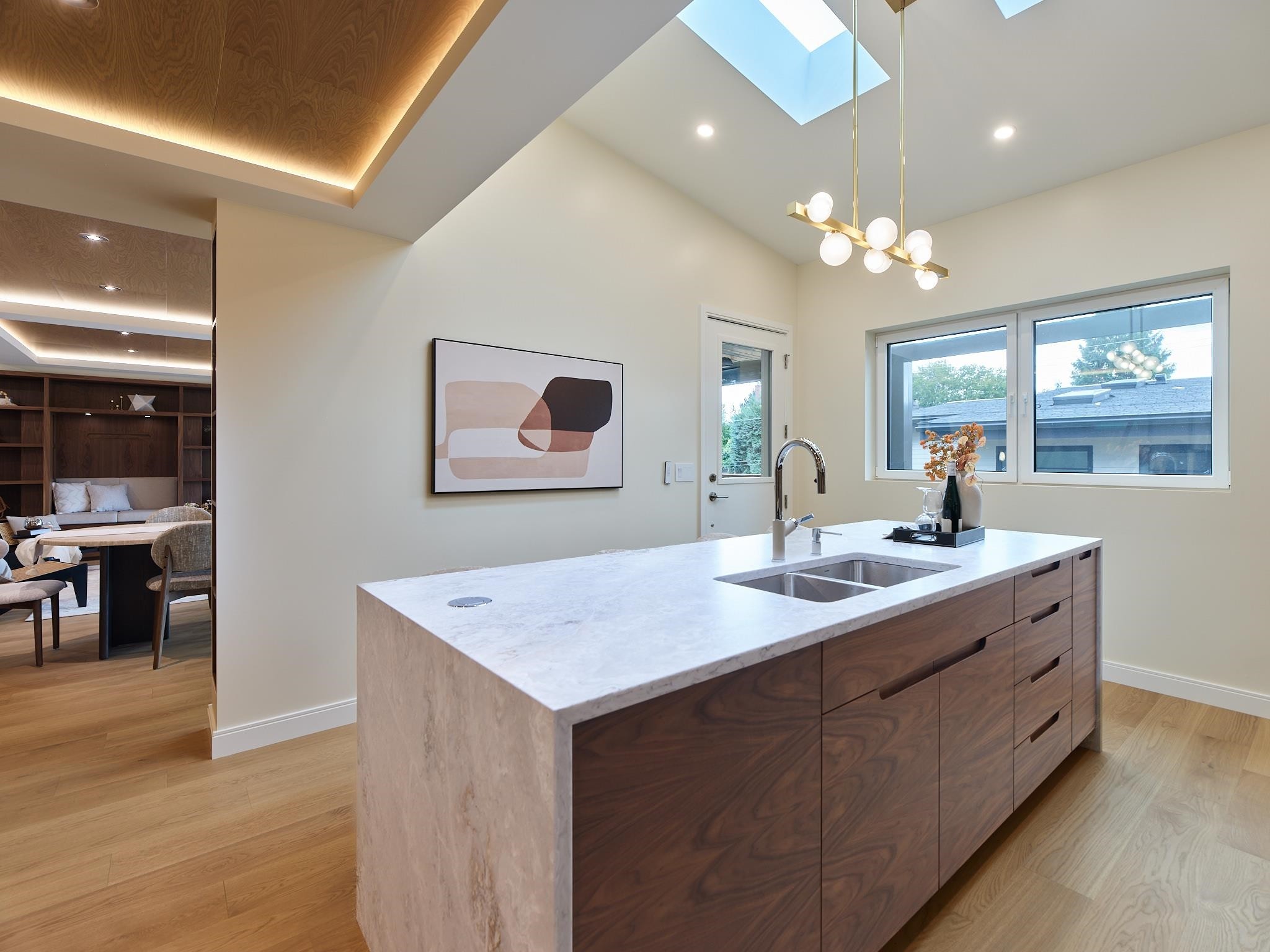 3732 1St Avenue W, Vancouver, BC