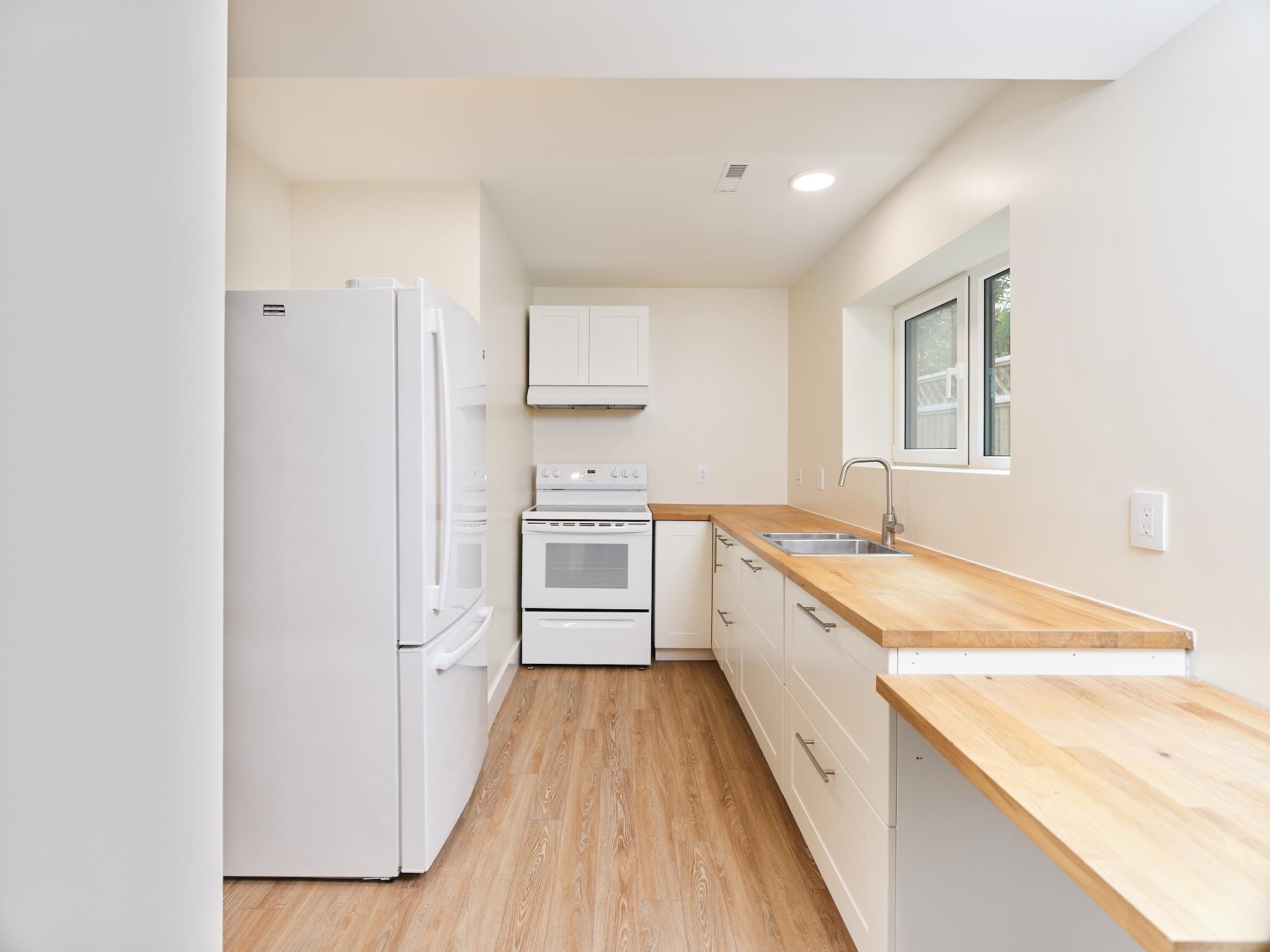 3732 1St Avenue W, Vancouver, BC