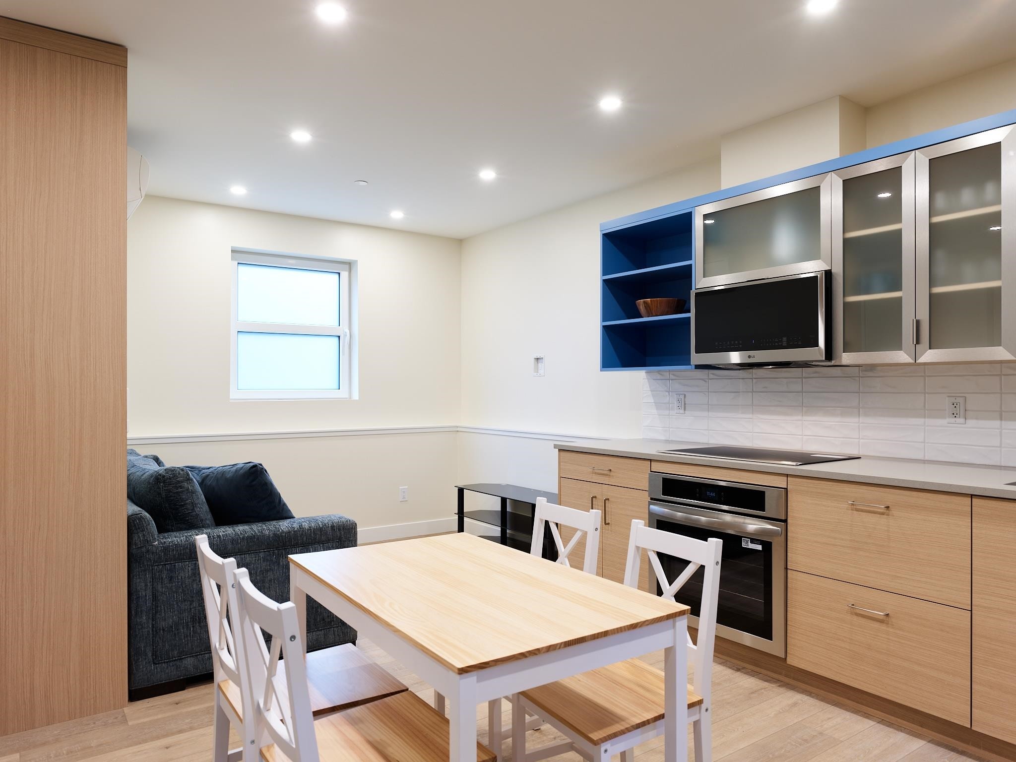 3732 1St Avenue W, Vancouver, BC