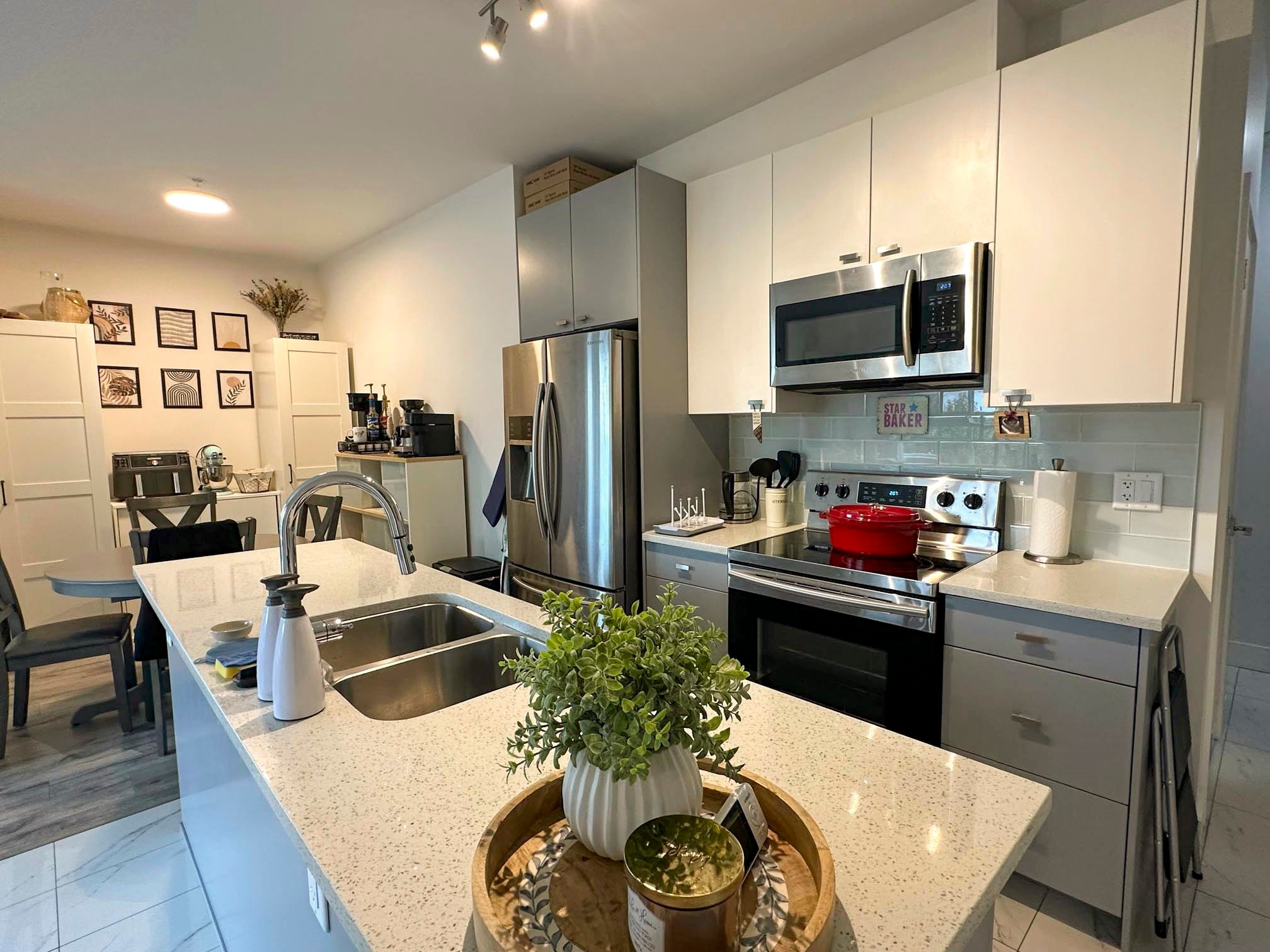 207-12310 222 Street, Maple Ridge, BC