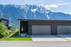 16-4000 Sunstone Way Pemberton, BC V0N 2L3