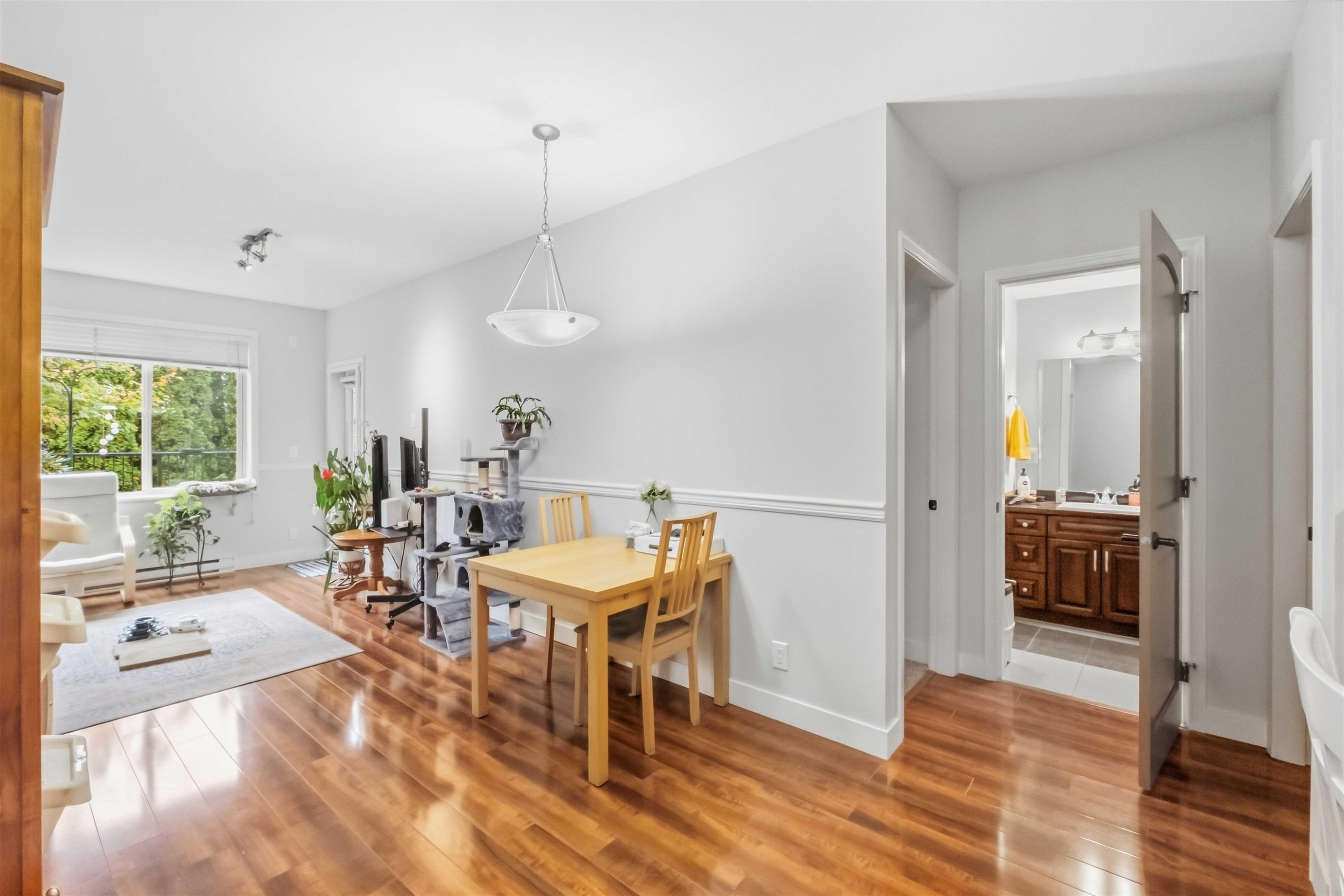 107-11935 Burnett Street, Maple Ridge, BC