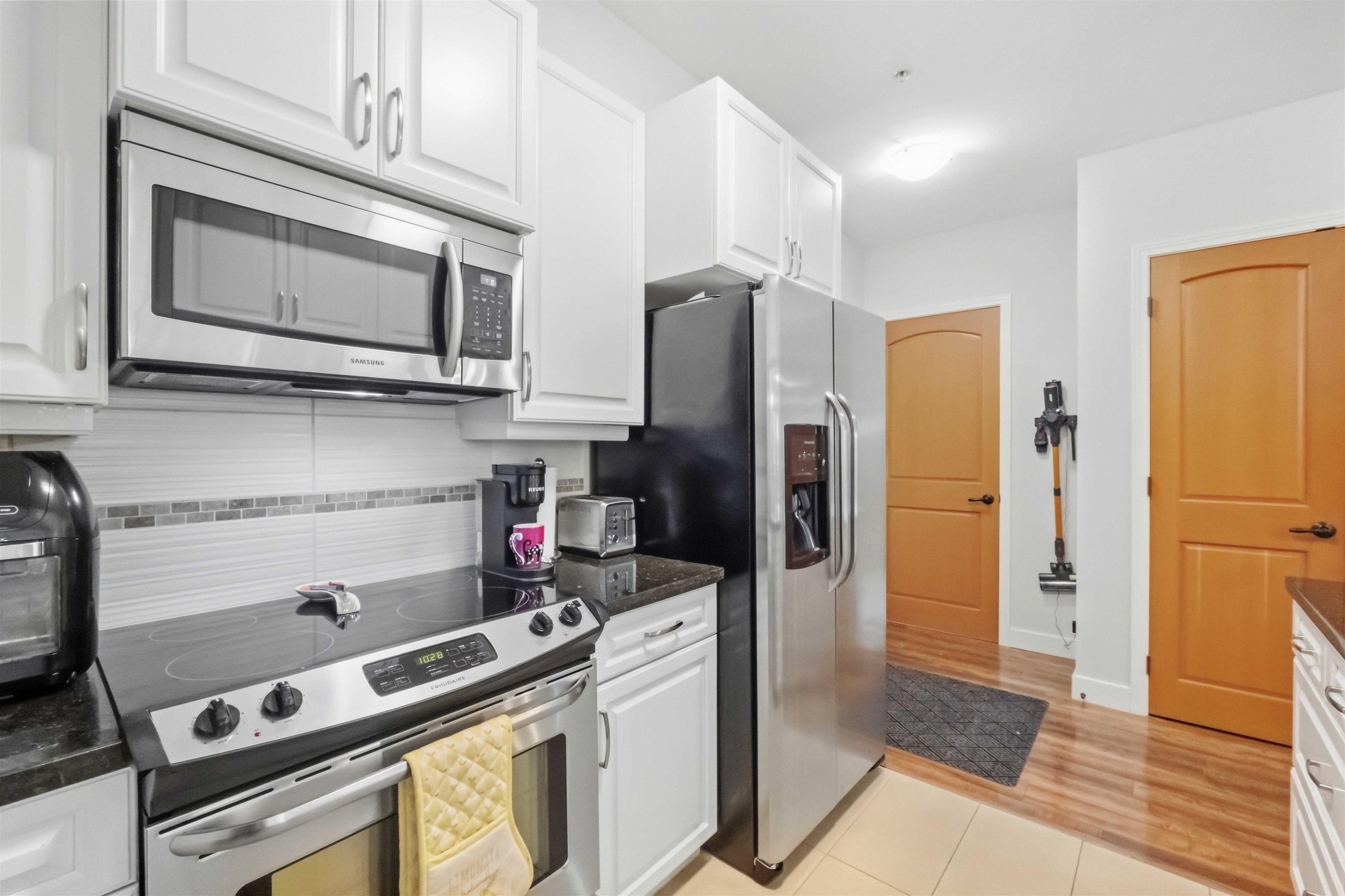 107-11935 Burnett Street, Maple Ridge, BC