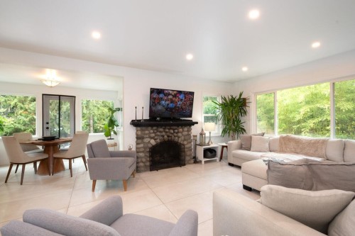 4325 Morgan Crescent, West Vancouver, BC 