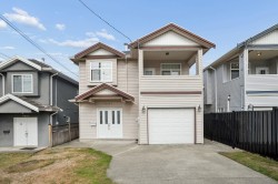 7487 Rosewood Street Burnaby, BC V5E 2G6