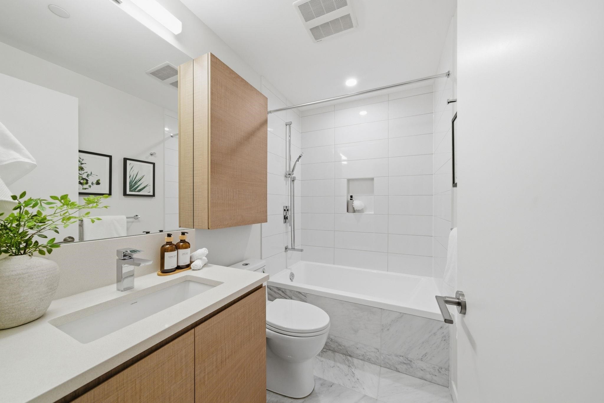 1207-2186 Gilmore Avenue, Burnaby, BC