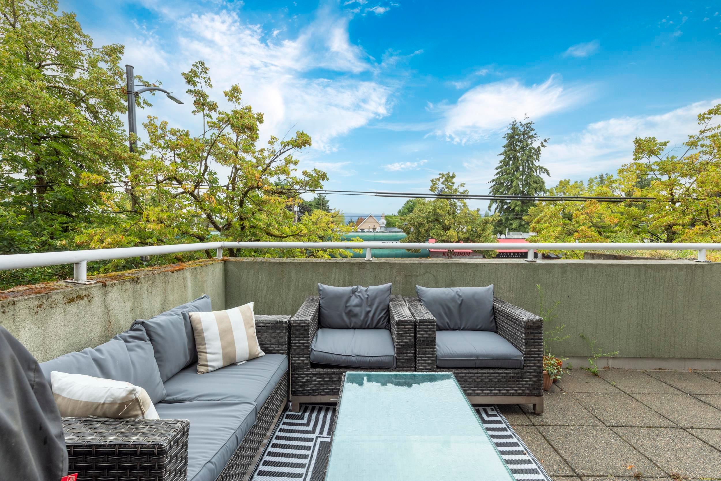 107-3280 Broadway W, Vancouver, BC