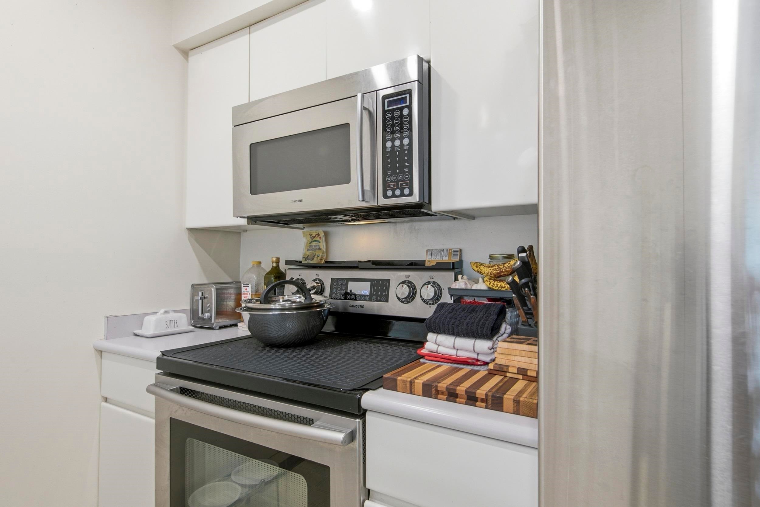 107-3280 Broadway W, Vancouver, BC