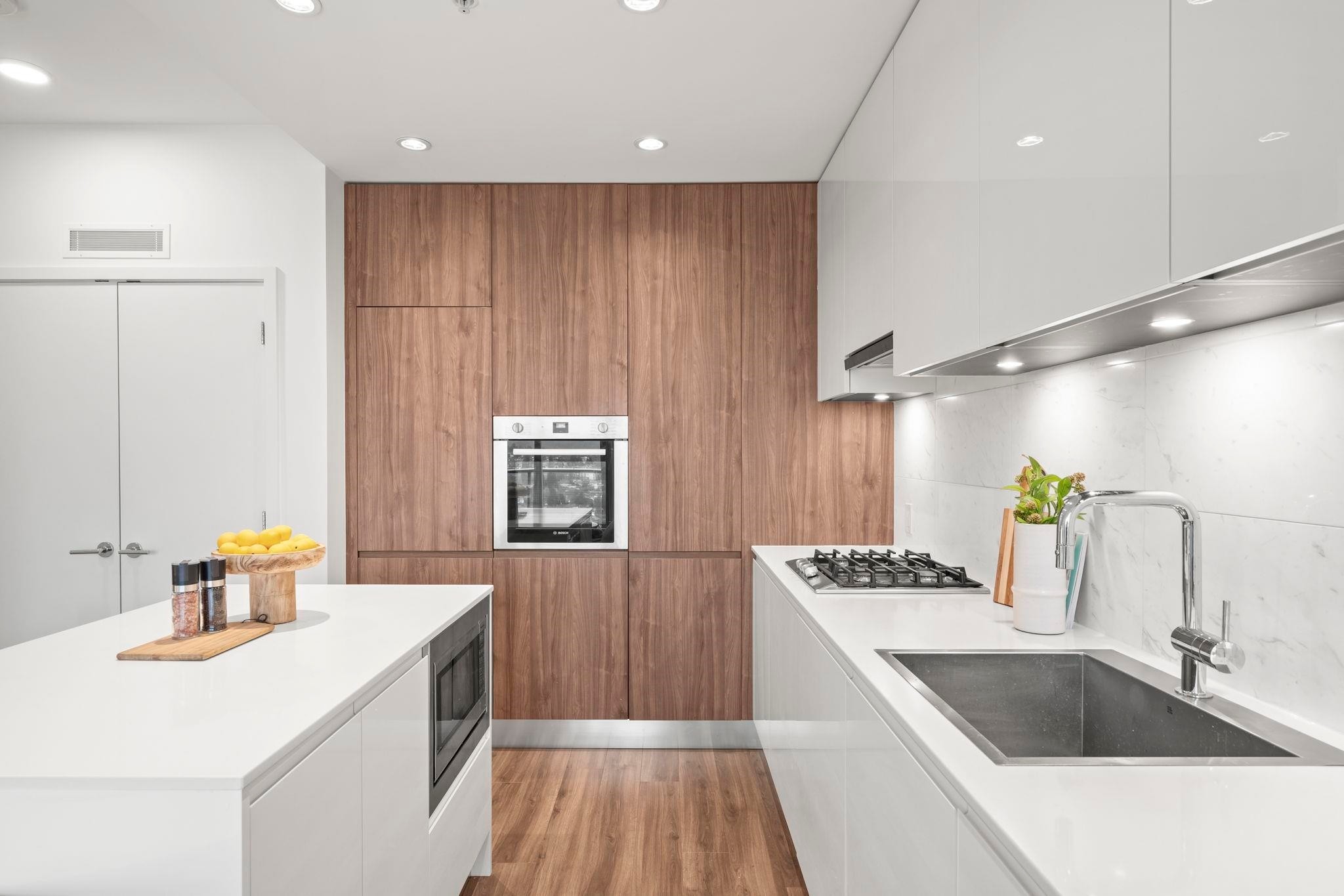 2208-4650 Brentwood Boulevard, Burnaby, BC