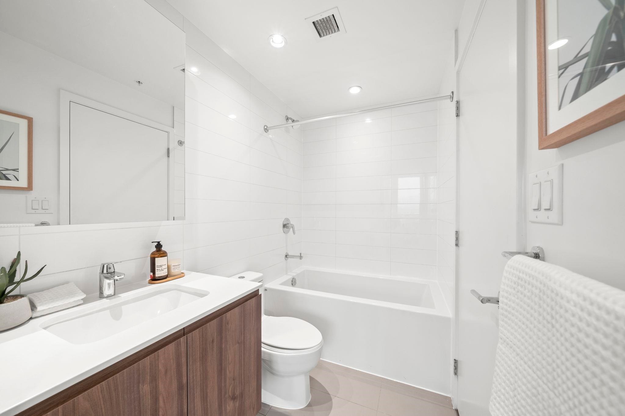 2208-4650 Brentwood Boulevard, Burnaby, BC