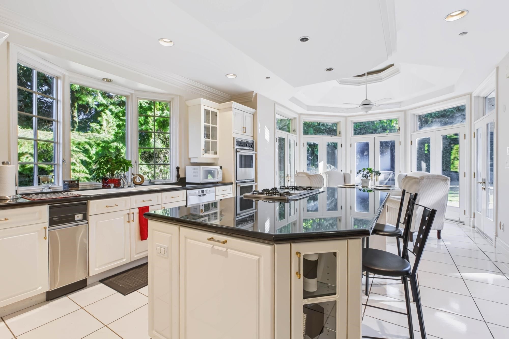 1330 Minto Crescent, Vancouver, BC