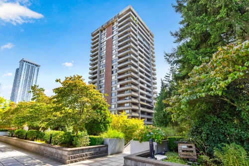 1601-3771 Bartlett Court  Burnaby, BC V3J 7G8