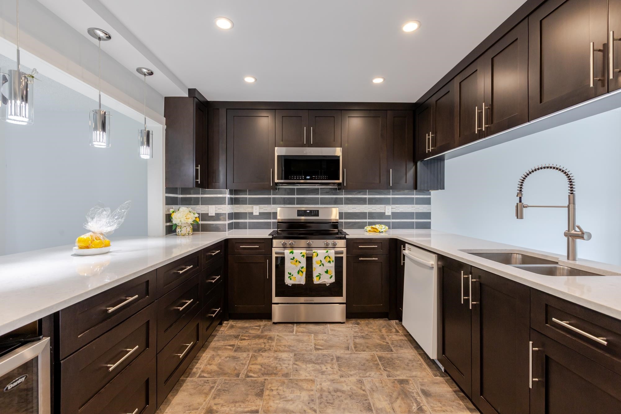 53-1140 Falcon Drive, Coquitlam, BC