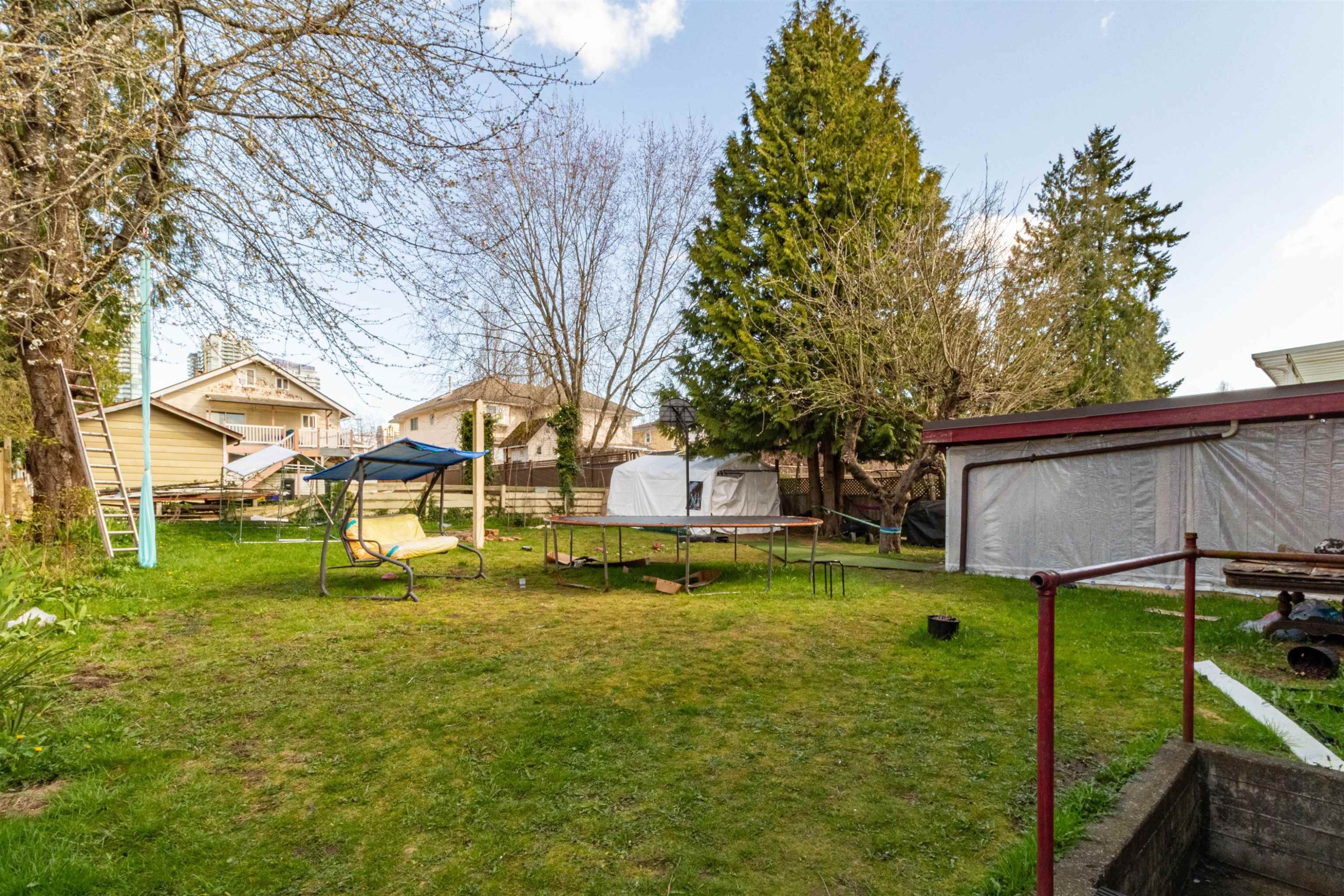 4939 Sidley Street, Burnaby, BC