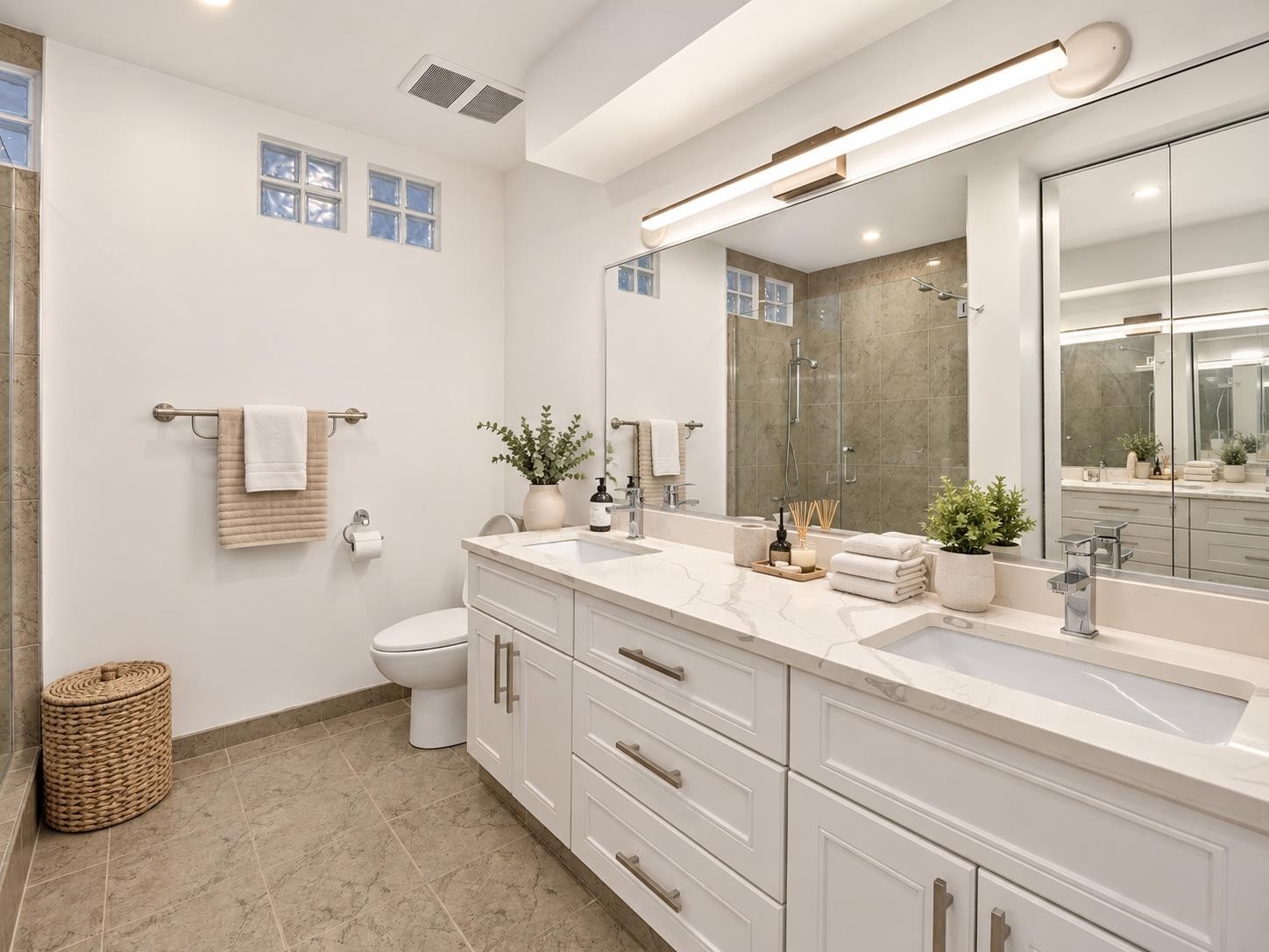 1-2206 Folkestone Way, West Vancouver, BC