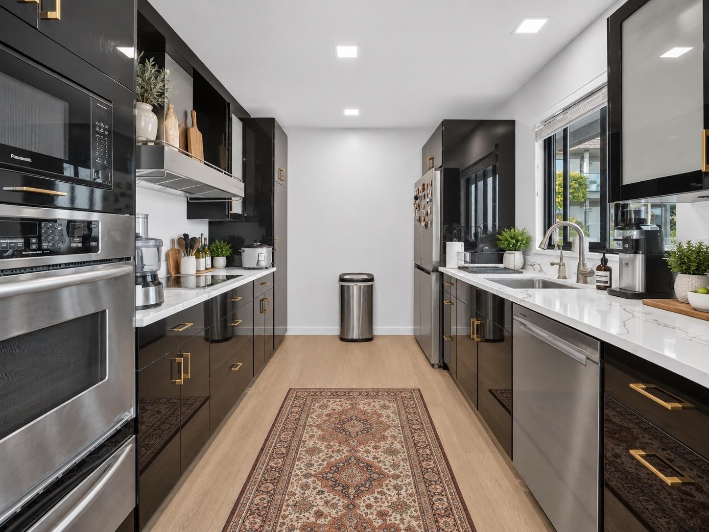 1-2206 Folkestone Way, West Vancouver, BC