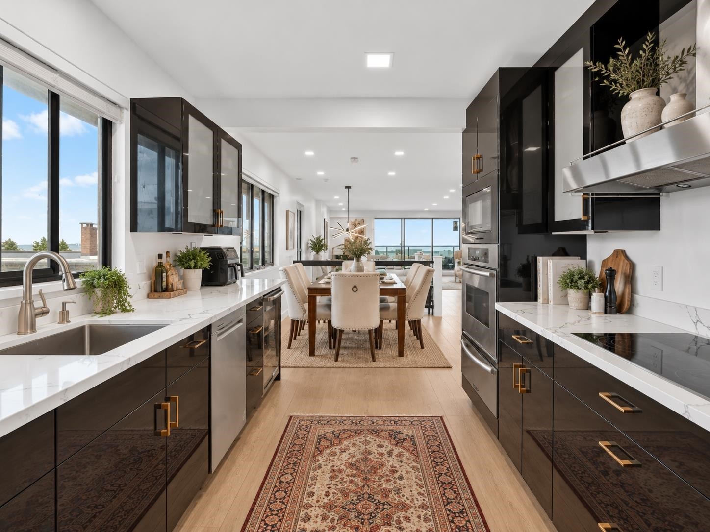 1-2206 Folkestone Way, West Vancouver, BC