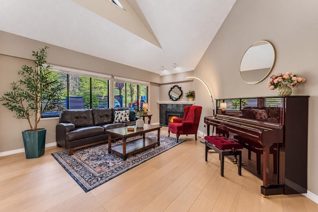 4739 Woodgreen Drive, West Vancouver, BC