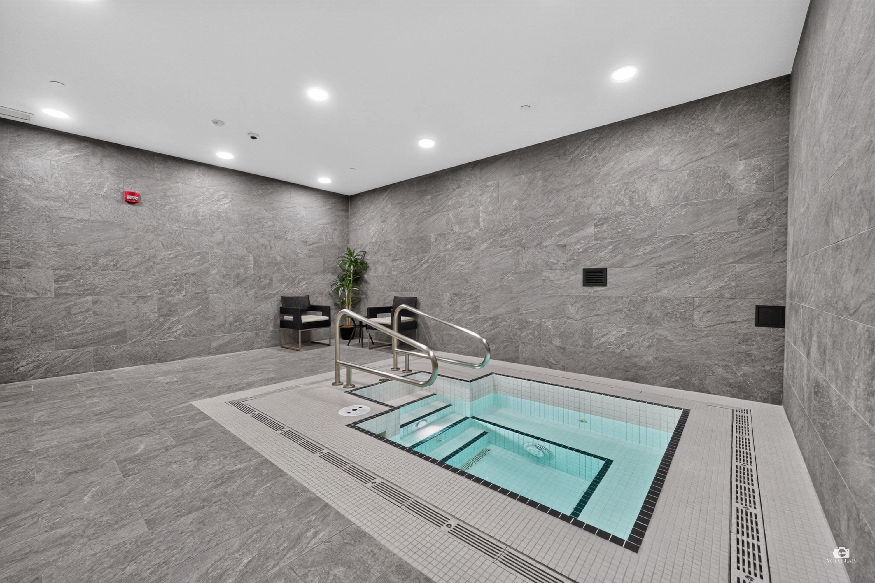 671-438 King Edward Avenue W, Vancouver, BC