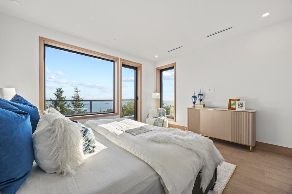 2866 Rodgers Creek Lane, West Vancouver, BC