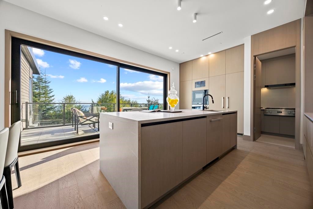 2866 Rodgers Creek Lane, West Vancouver, BC