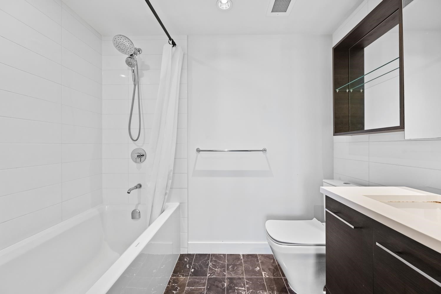 1007-7468 Lansdowne Road, Richmond, BC