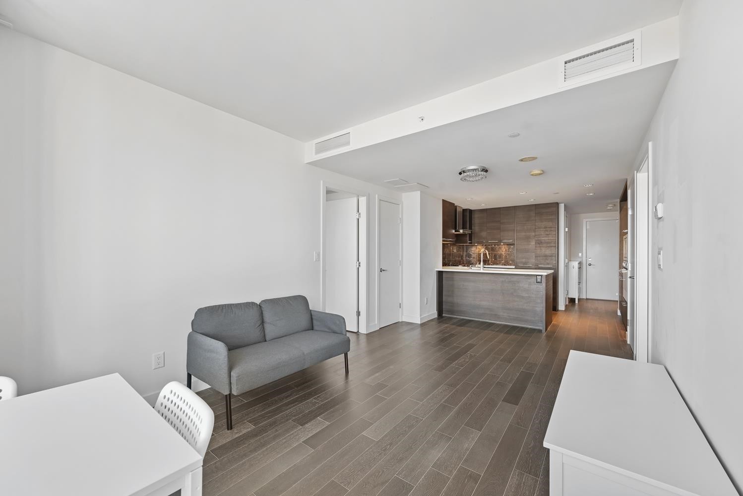 1007-7468 Lansdowne Road, Richmond, BC