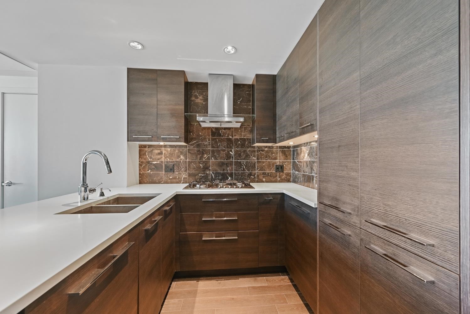 1007-7468 Lansdowne Road, Richmond, BC