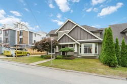702 Grover Avenue  Coquitlam, BC V3J 3C6