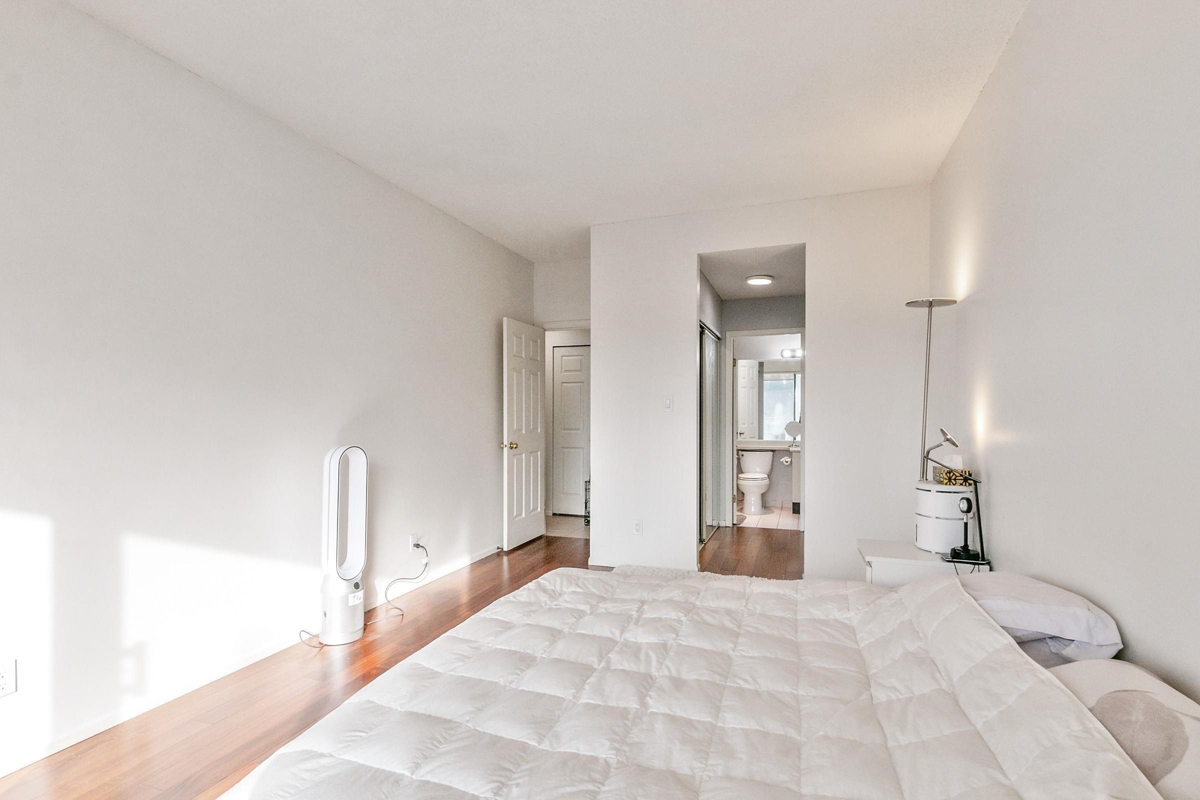 905-5885 Olive Avenue, Burnaby, BC