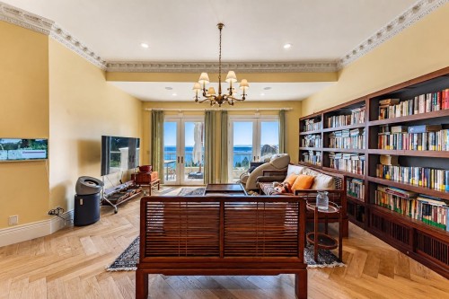 2379 Constantine Place, West Vancouver, BC 