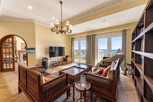 2379 Constantine Place, West Vancouver, BC 