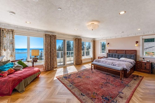 2379 Constantine Place, West Vancouver, BC 