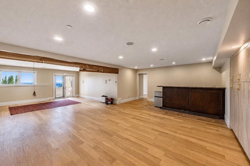 2379 Constantine Place, West Vancouver, BC 