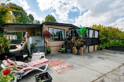 305-201 Cayer Street  Coquitlam, BC V3K 5A9