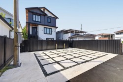 3-2035 51st Avenue E Vancouver, BC V5P 4M1
