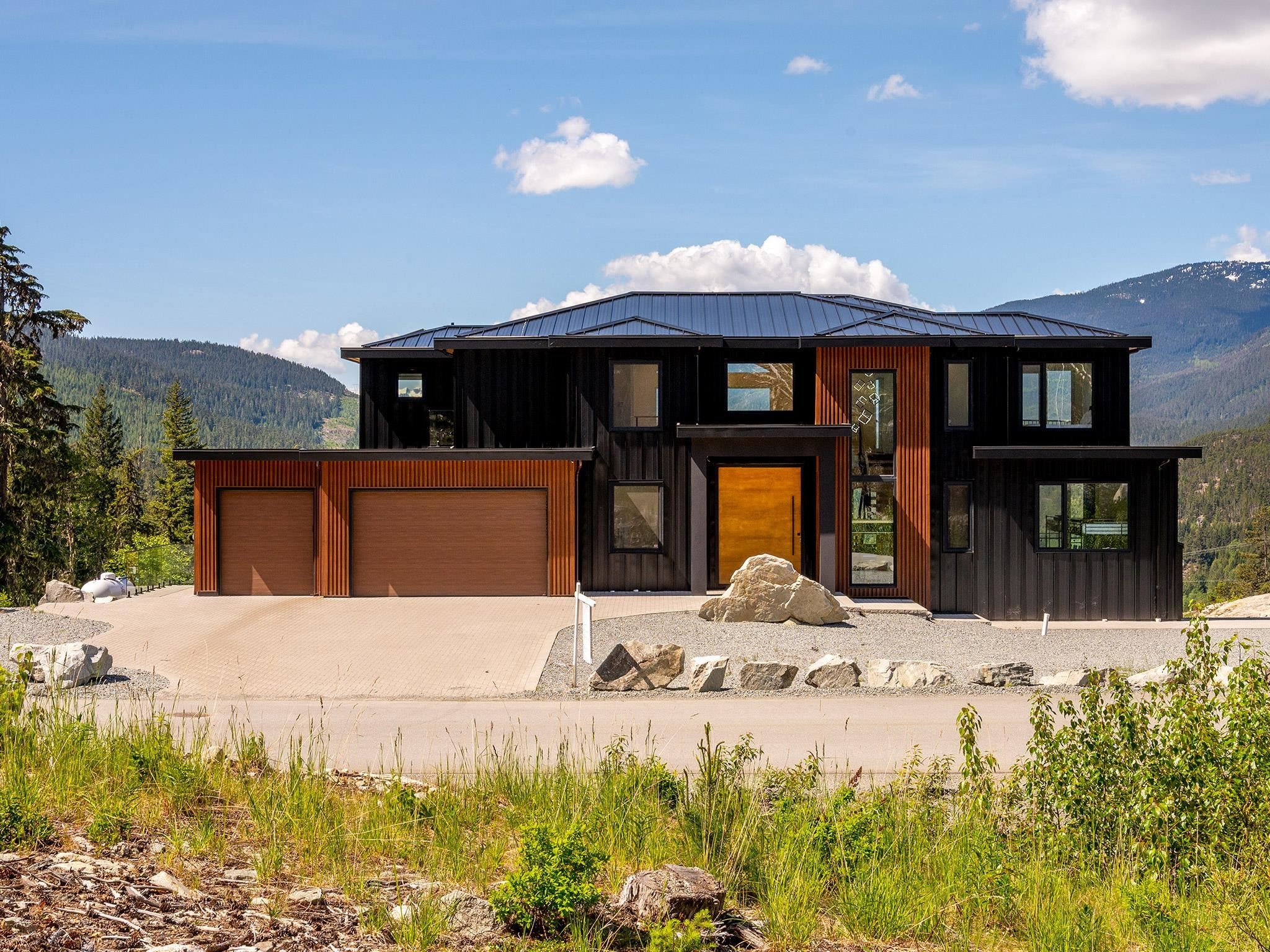 9333 Warbler Way, Whistler, BC