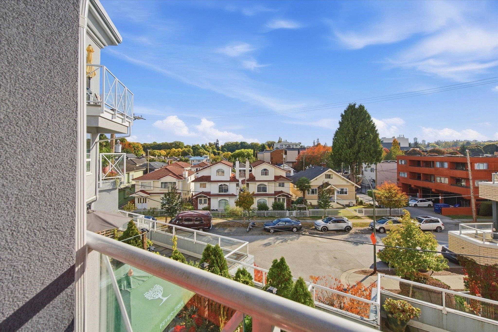 323-760 Kingsway, Vancouver, BC