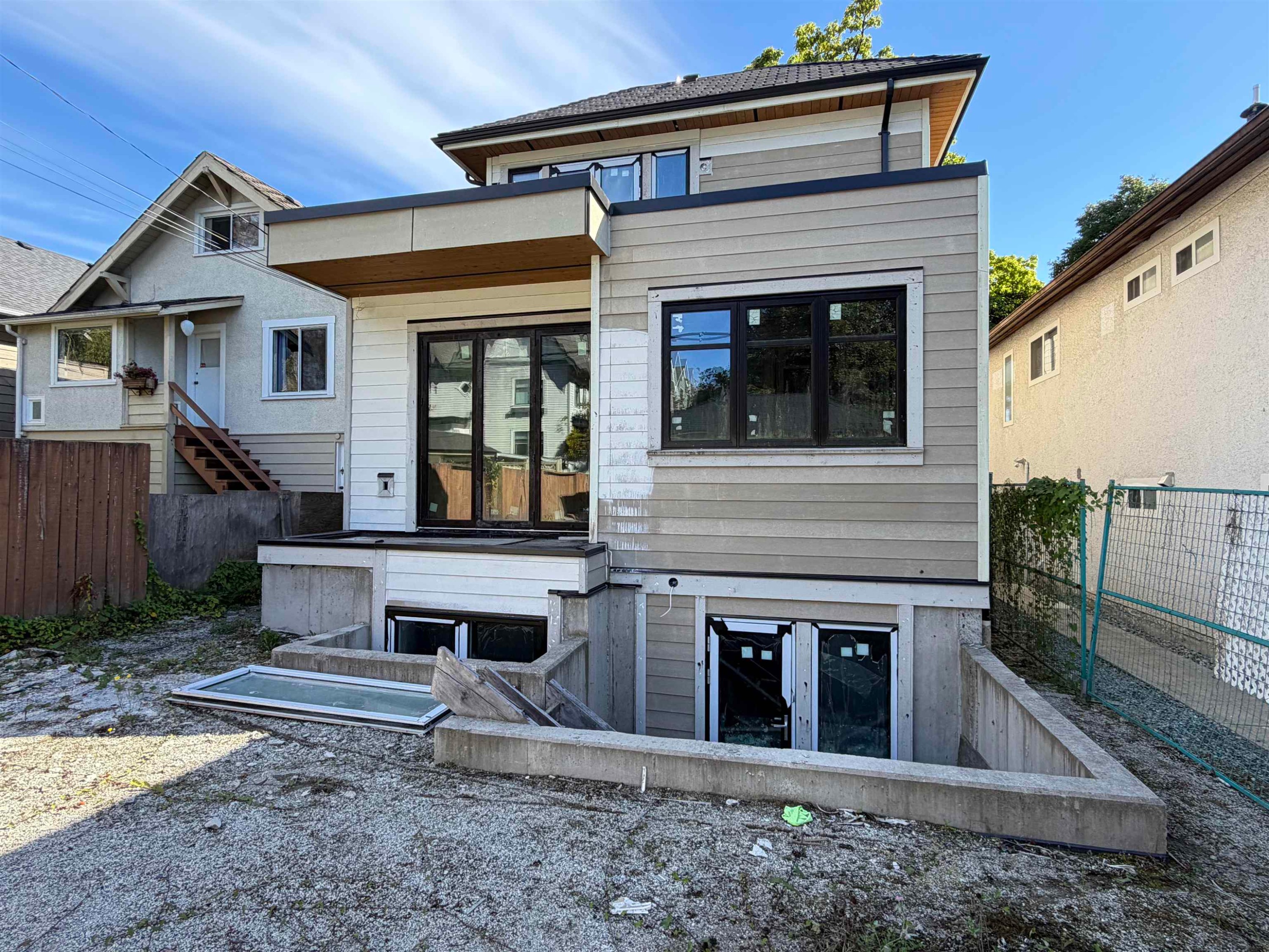 2911 34Th Avenue W, Vancouver, BC