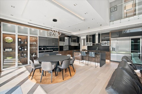 3768 River Road, Richmond, BC 
