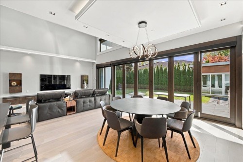 3768 River Road, Richmond, BC 
